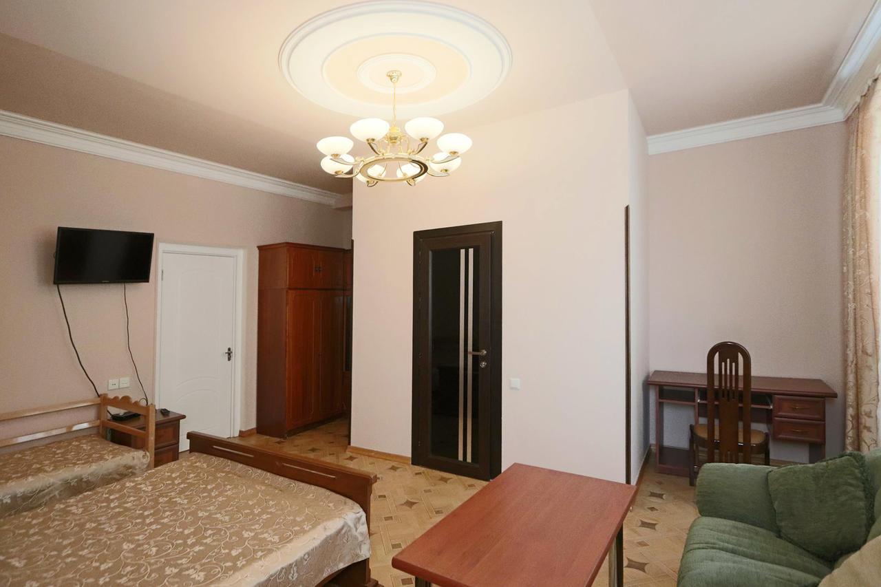 Garnim Guest House Erevan Exterior foto